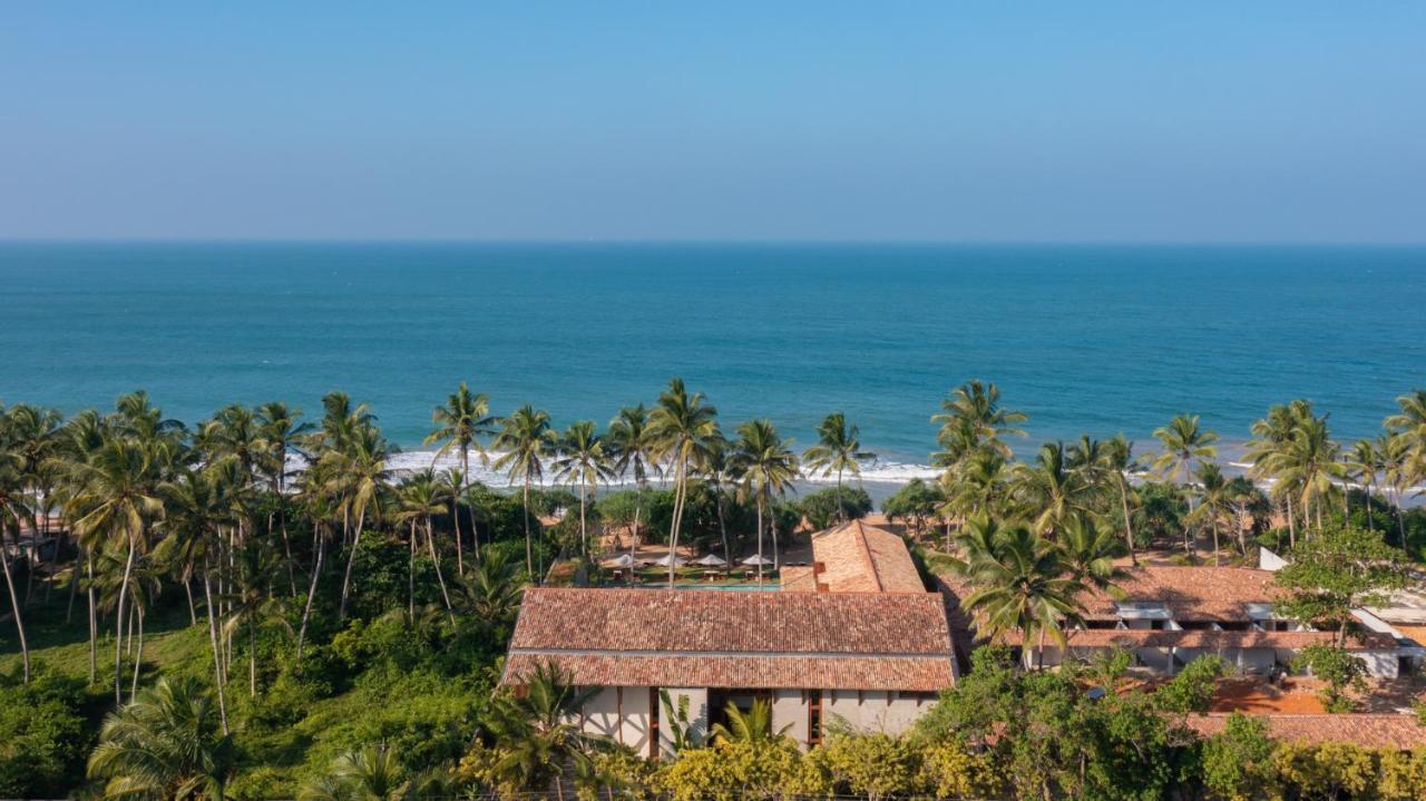 Villa Thamburu, Bentota Exterior photo